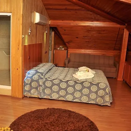 Bed & Breakfast Adapalas