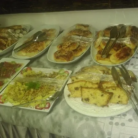 Adapalas Nocleg ze śniadaniem 3*