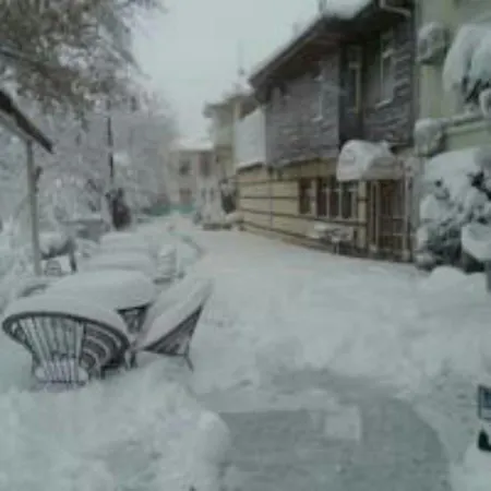 Nocleg ze śniadaniem Adapalas 3*