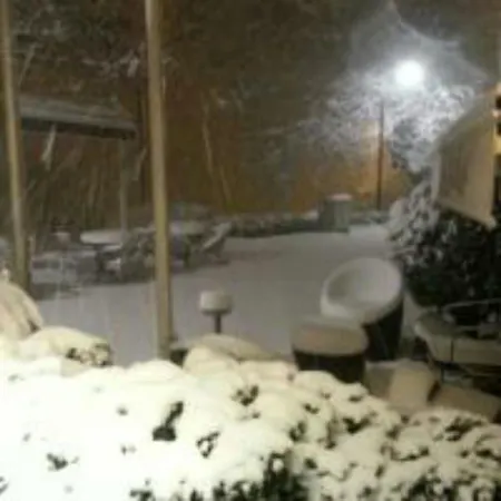 Nocleg ze śniadaniem Adapalas 3*