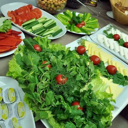 Adapalas Nocleg ze śniadaniem 3*