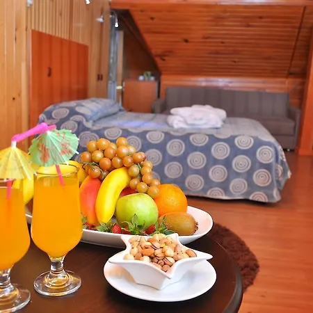 Couette-café Adapalas 3*