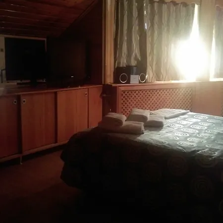 Adapalas Bed & Breakfast
