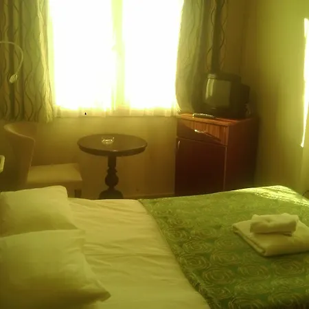 Nocleg ze śniadaniem Adapalas 3*